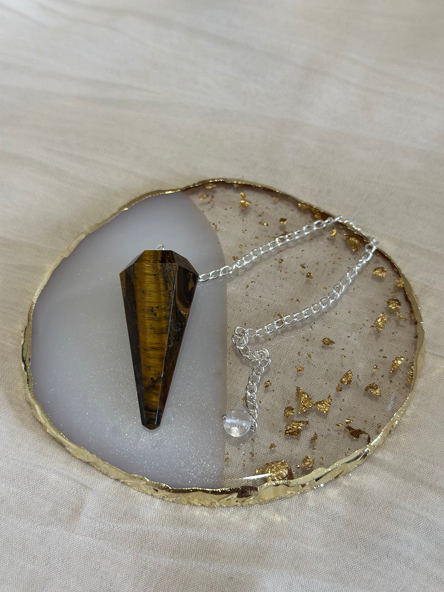 Pendule Hexagonal Œil de Tigre