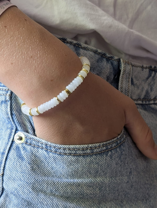 Bracelet Ona doré Jade Blanc | Harmonie & Sérénité