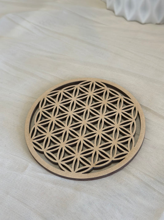 Plaque de Rechargement Fleur de Vie – Bois Sculpté | 10 cm