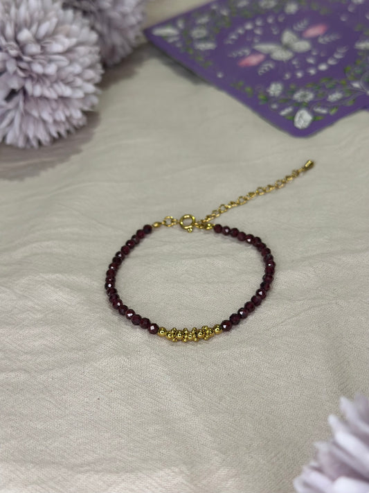Bracelet Aléa doré Grenat | Vitalité & Passion